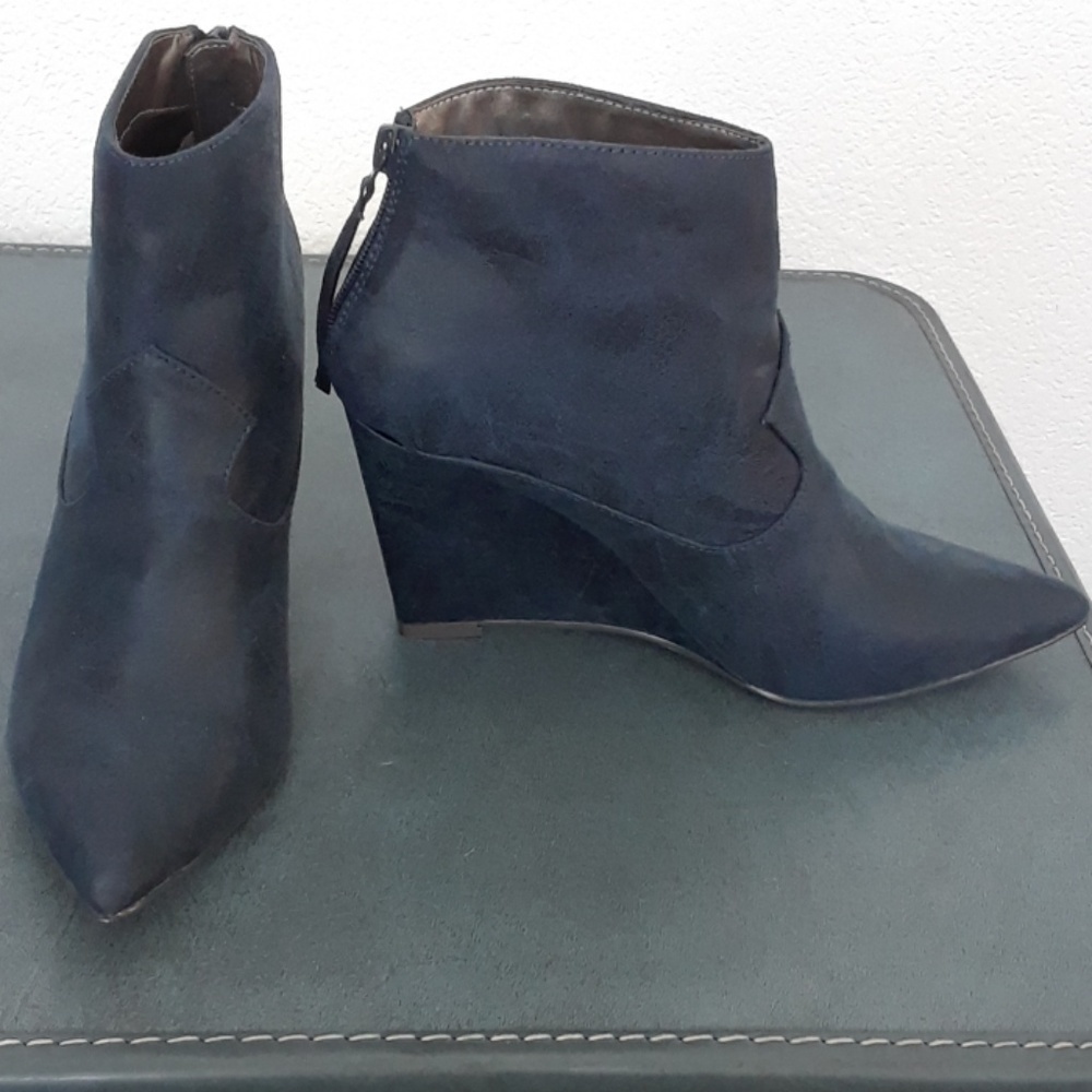 Michael Antonio blue booties